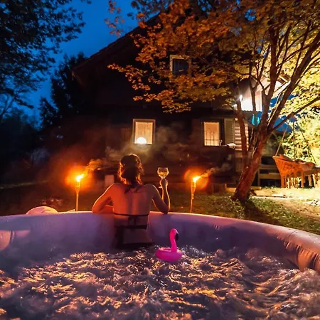 Beautiful Wooden House With Jacuzzi - Chalet Hisa Karlovsek